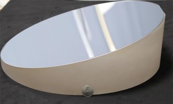 Large aperture off-axis parabolic Mirror